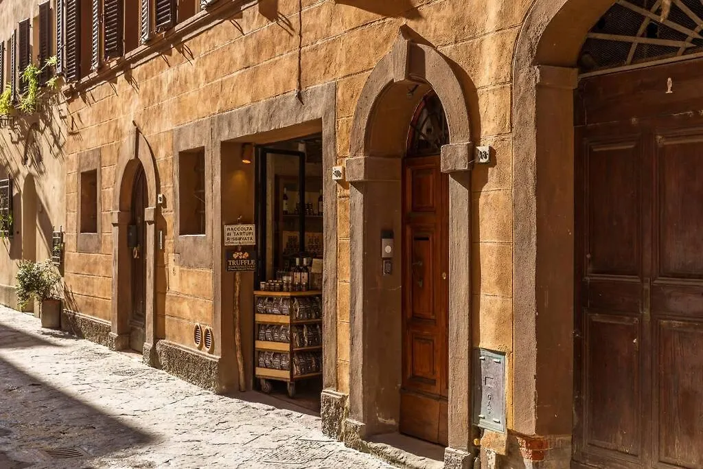 Truffle House Tuscany Tuber Aestivium Vitt Montepulciano 0*,  Italy